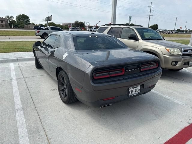 2016 Dodge Challenger SXT