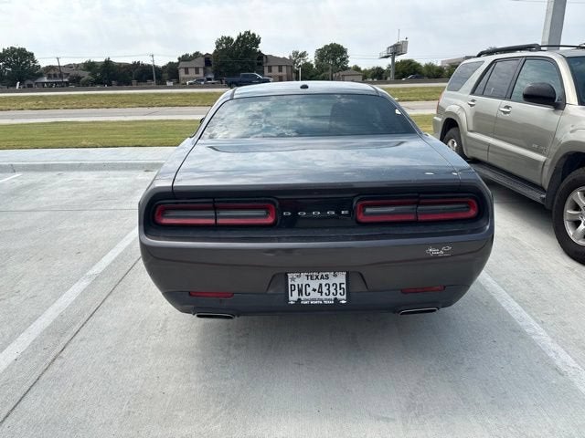 2016 Dodge Challenger SXT