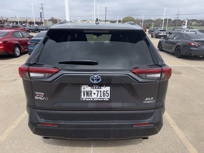 2024 Toyota RAV4 XLE