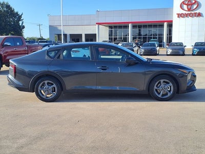 2025 Kia K4 LXS