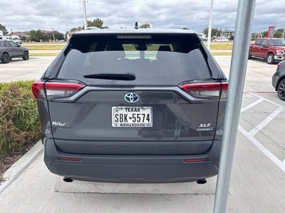 2022 Toyota RAV4 XLE