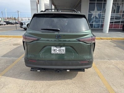 2025 Toyota Sienna Woodland Edition