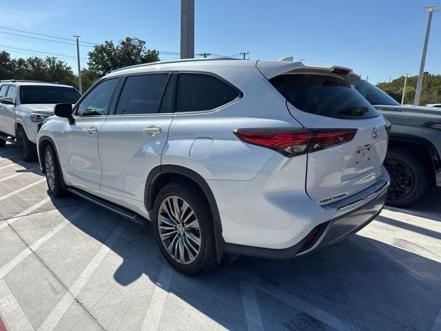 2021 Toyota Highlander Platinum