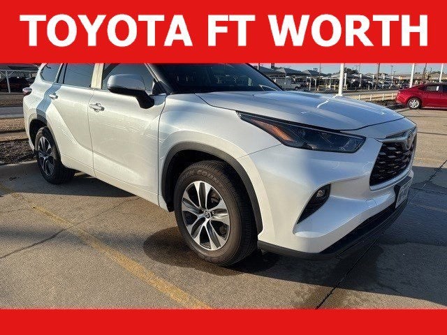 2024 Toyota Highlander XLE