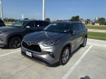 2025 Toyota Highlander Platinum