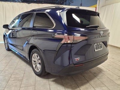 2024 Toyota Sienna XLE