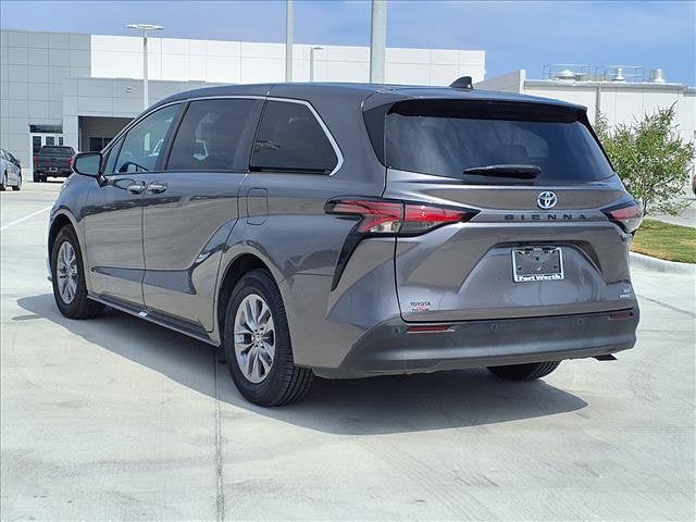 2022 Toyota Sienna XLE