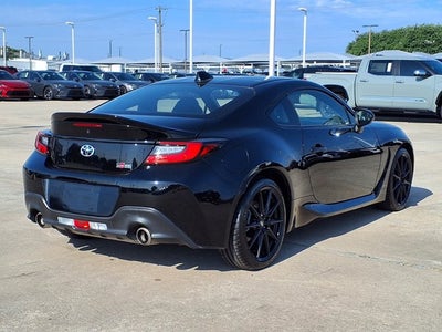 2025 Toyota GR86 Premium