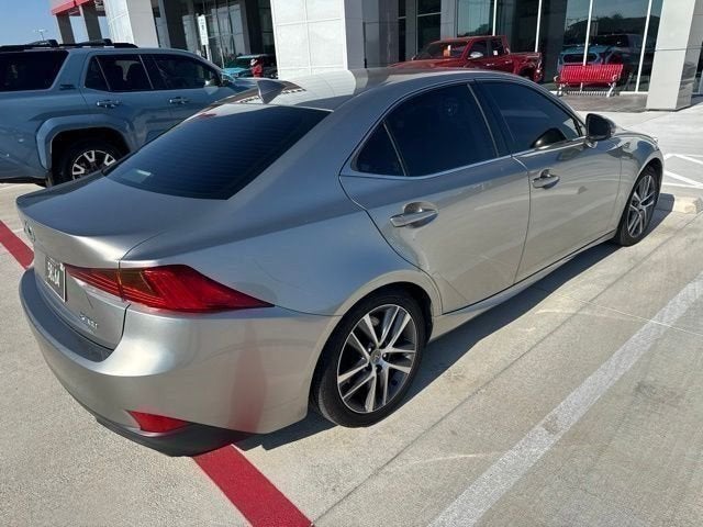 2019 Lexus IS 300
