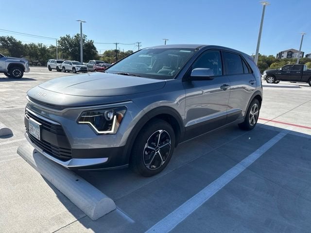 2025 Kia Niro LX
