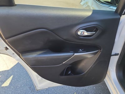 2019 Jeep Cherokee Overland