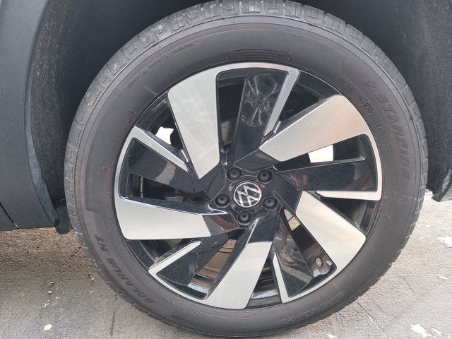 2024 Volkswagen Atlas Cross Sport 2.0T SE with Technology