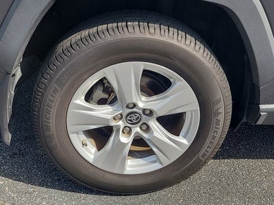 2019 Toyota RAV4 XLE