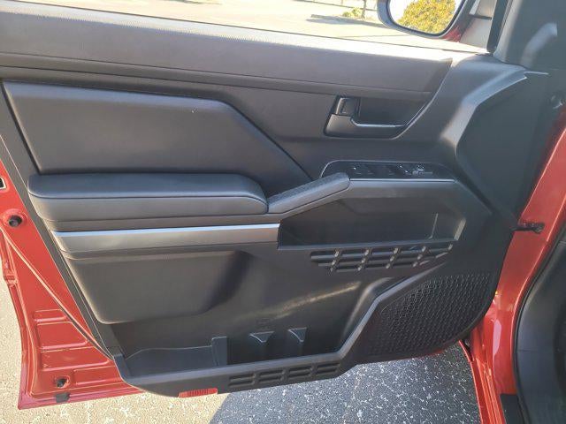 2025 Toyota TACOMA SR5 SR5