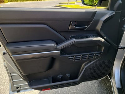 2025 Toyota Tacoma 4WD SR5