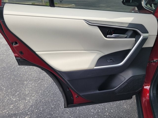 2021 Toyota RAV4 HYBRID Hybrid XLE Premium