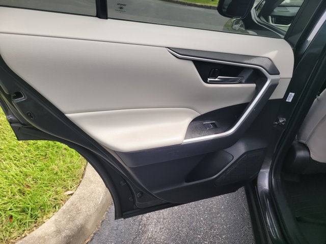2022 Toyota RAV4 Hybrid Hybrid XLE