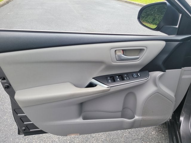 2016 Toyota Camry XLE