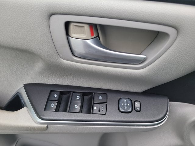 2016 Toyota Camry XLE