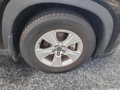 2025 Toyota Grand Highlander LE