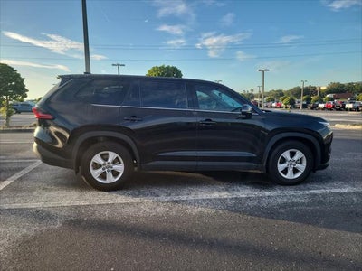 2025 Toyota Grand Highlander LE