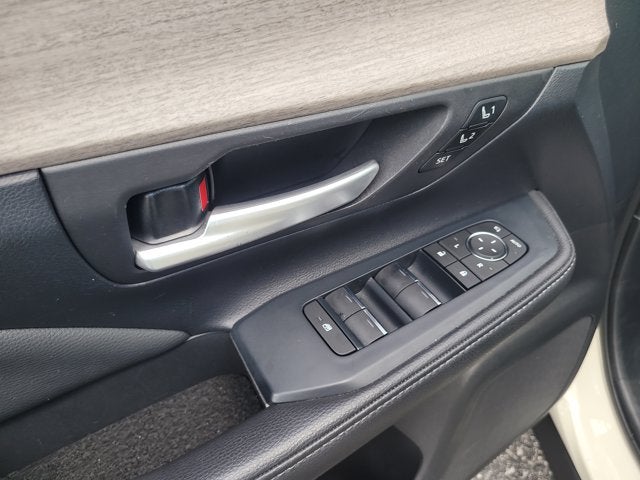 2024 Toyota2 Grand Highlander ? Platinum