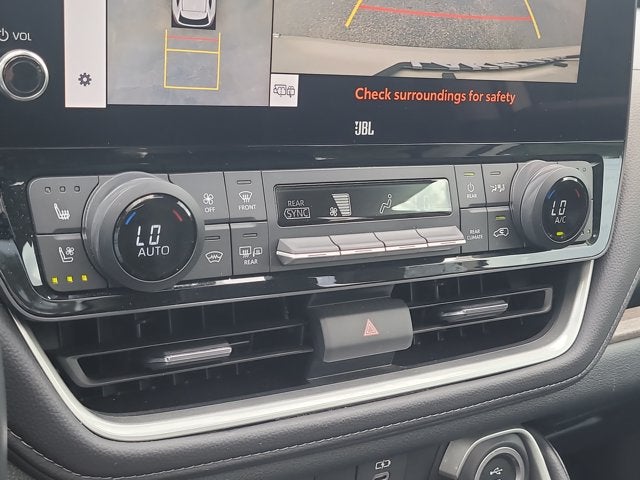 2024 Toyota2 Grand Highlander ? Platinum