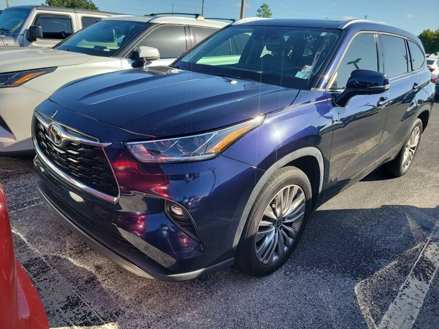 2022 Toyota Highlander Platinum