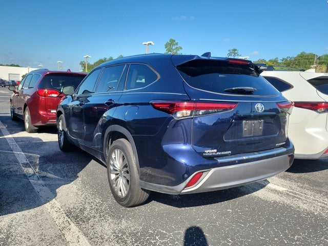 2022 Toyota Highlander Platinum