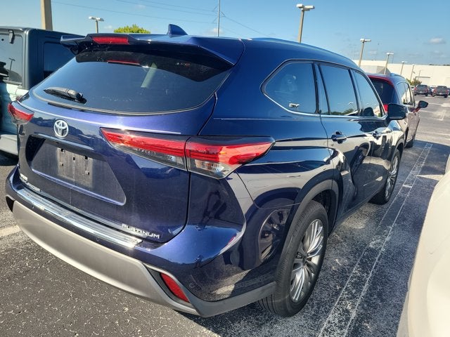 2022 Toyota Highlander Platinum