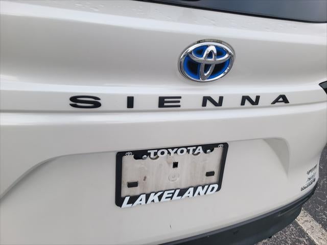 2024 Toyota Sienna XLE