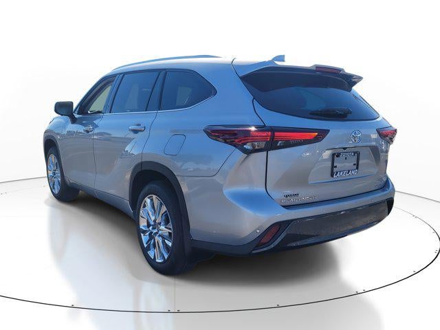 2025 Toyota HIGHLANDER Limited