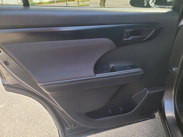 2025 Toyota HIGHLANDER LE