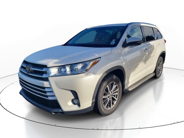 2018 Toyota Highlander SE