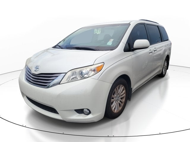 2016 Toyota Sienna XLE