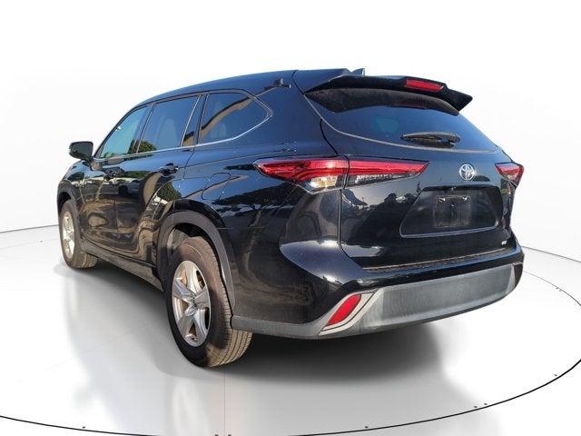 2022 Toyota Highlander LE