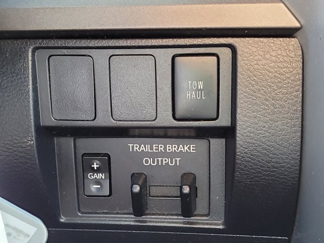 2021 Toyota TUNDRA 4X2 SR