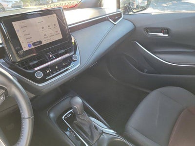 2025 Toyota COROLLA SE