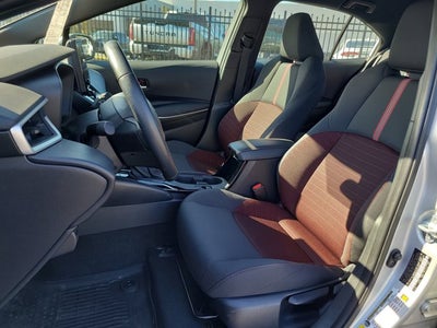 2025 Toyota COROLLA SE