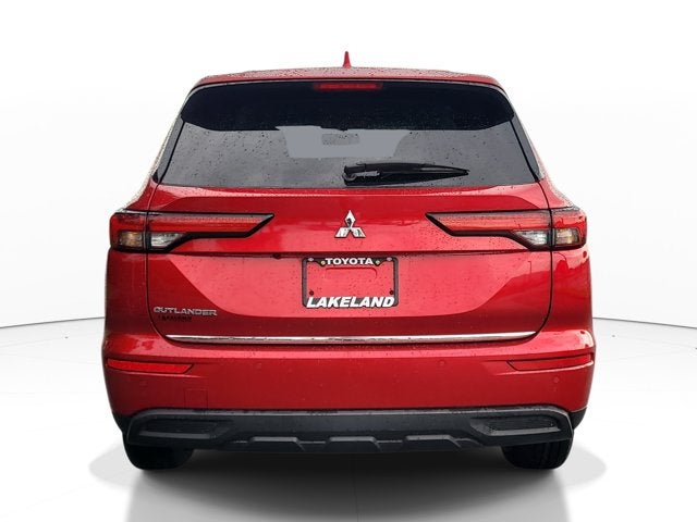 2024 Mitsubishi Outlander ES