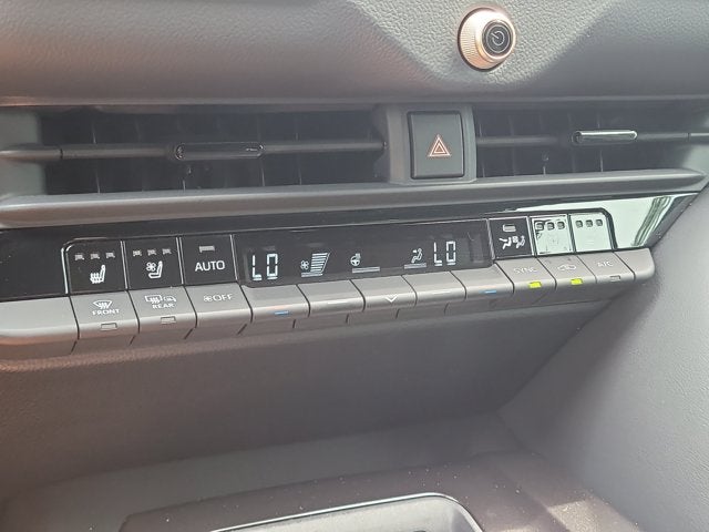2025 Toyota Toyota Crown Signia Limited