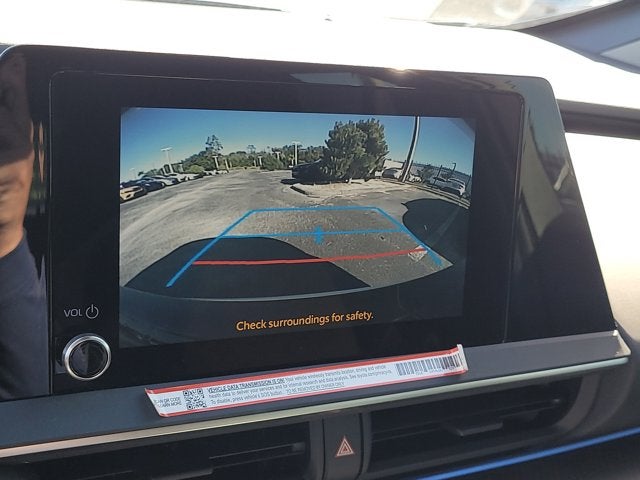 2025 Toyota PRIUS XLE