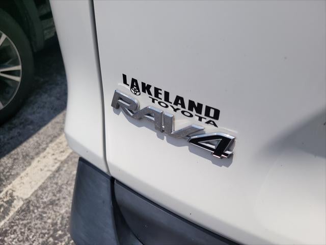 2022 Toyota RAV4 Hybrid Hybrid LE