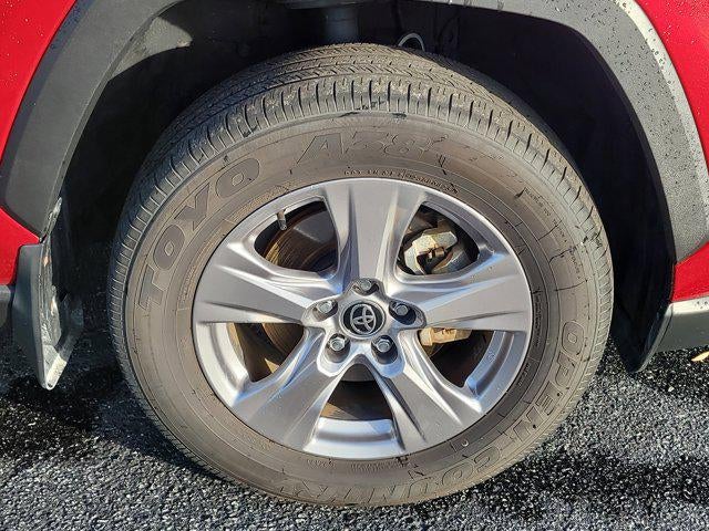 2025 Toyota RAV4 HYBRID Hybrid XLE