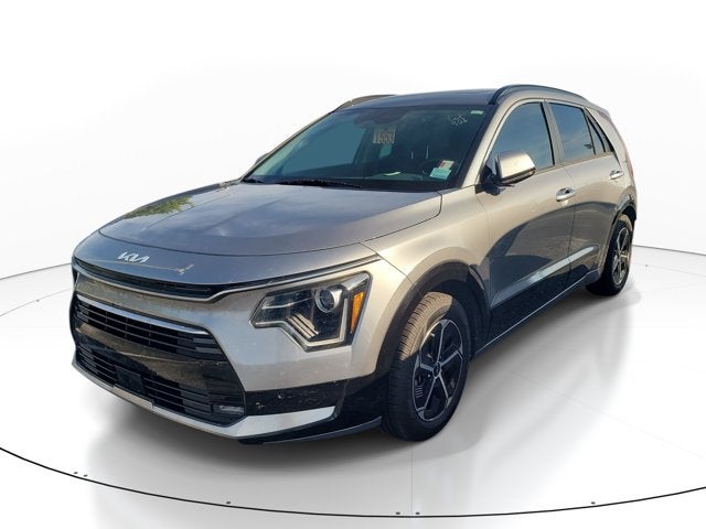 2023 Kia Niro SX
