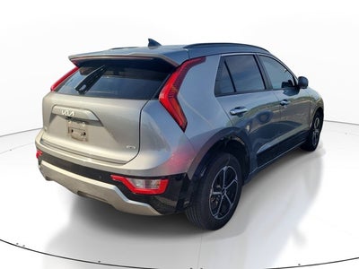 2023 Kia Niro SX