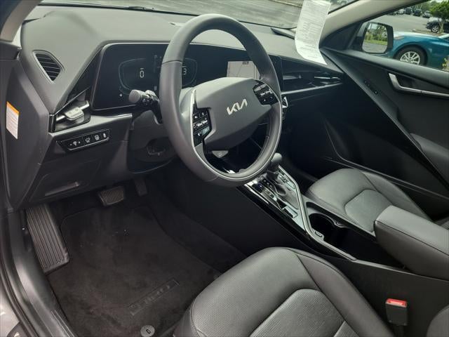 2023 Kia Niro SX