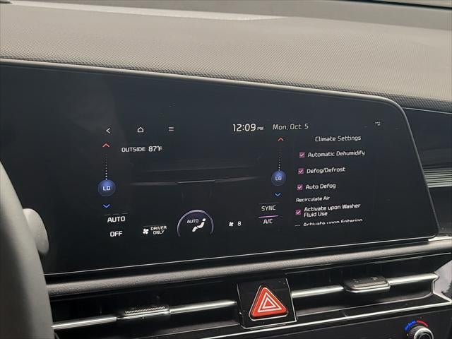 2023 Kia Niro SX
