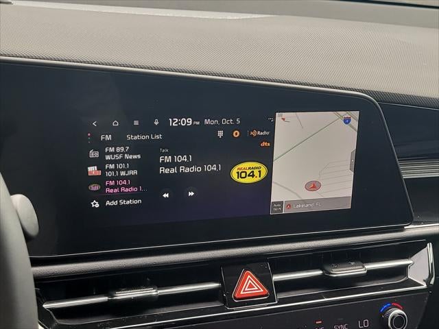 2023 Kia Niro SX