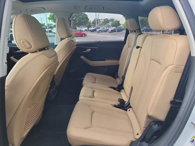 2025 Audi Q7 Premium Plus